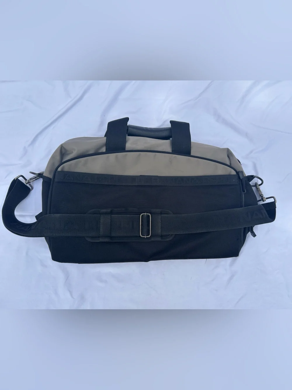 Banana Republic Gray Crossbody Messenger Bag - Modern Commuter Carry